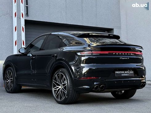 Porsche Cayenne Coupe 2024 - фото 23