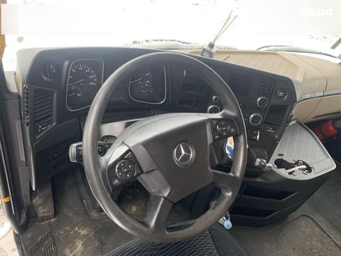 Mercedes-Benz 1824 2014 - фото 18