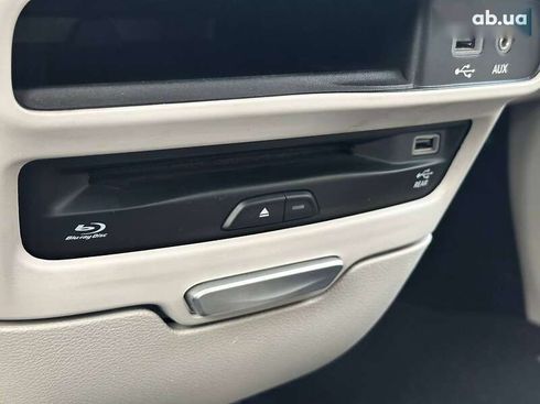 Chrysler Pacifica 2017 - фото 26