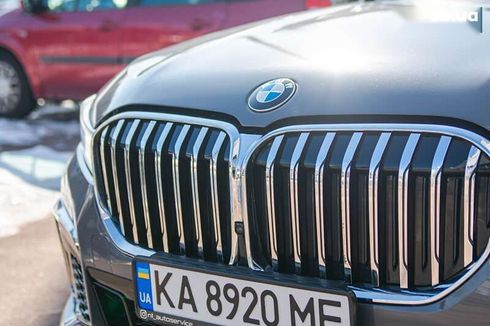BMW 7 серия 2017 - фото 9