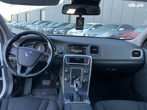 Volvo V60 2014 белый - фото 34