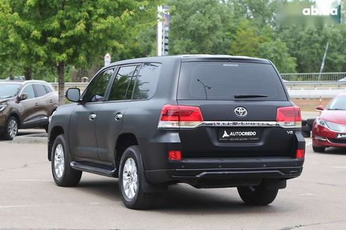 Toyota Land Cruiser 2011 - фото 6