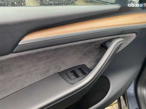 Tesla Model Y 2023 - фото 11