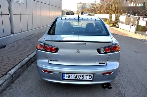 Mitsubishi Lancer 2011 - фото 10