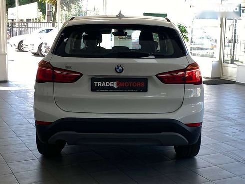 BMW X1 2017 - фото 8