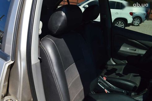 Nissan Almera Classic 2011 - фото 17