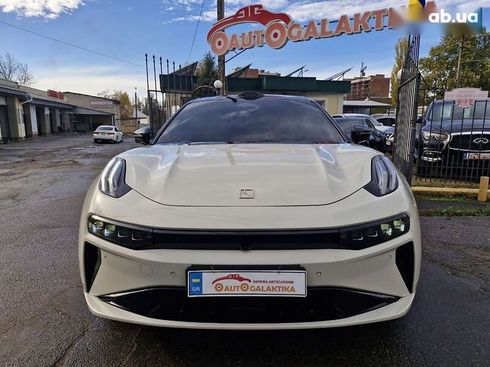 Zeekr 001 2025 - фото 2