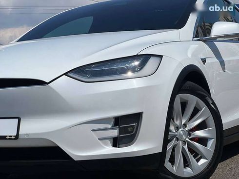Tesla Model X 2019 - фото 5