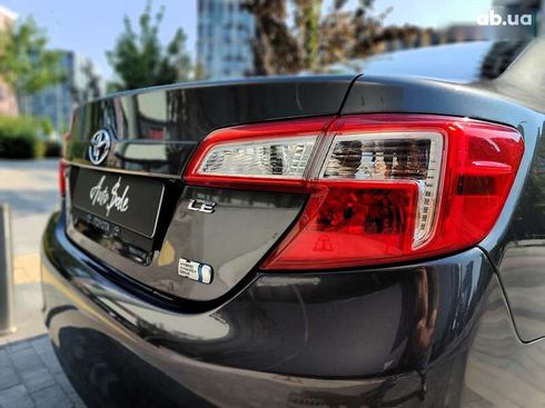 Toyota Camry 2012 - фото 18