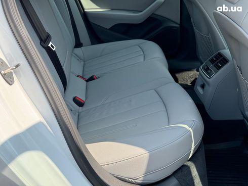 Audi A4 2023 белый - фото 28