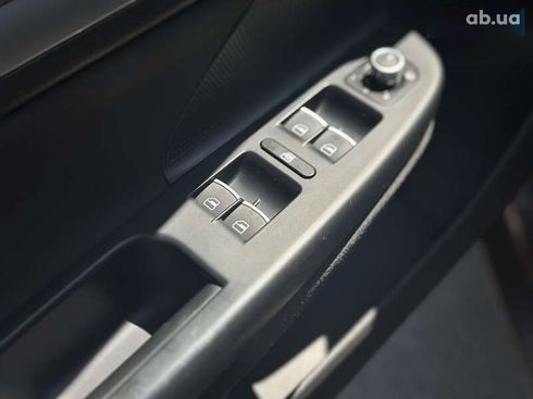 Volkswagen Golf 2011 - фото 12