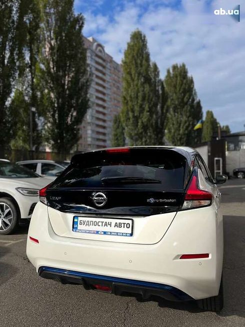 Nissan Leaf 2019 - фото 8