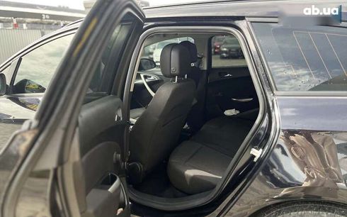Opel Astra 2011 - фото 23