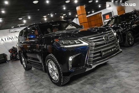 Lexus LX 2017 - фото 3