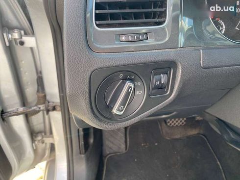Volkswagen e-Golf 2016 - фото 11