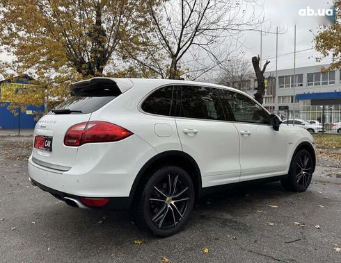 Porsche Cayenne 2014 - фото 30