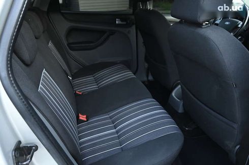 Ford Focus 2009 - фото 30
