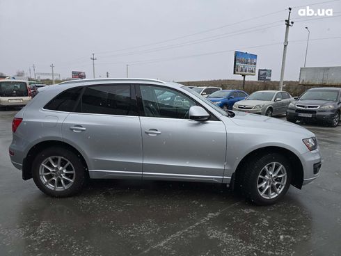 Audi Q5 2010 серый - фото 4