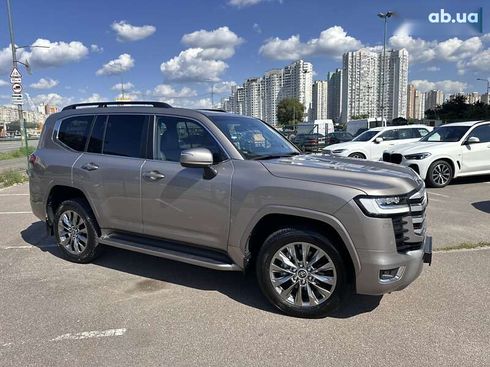 Toyota Land Cruiser 2023 - фото 7