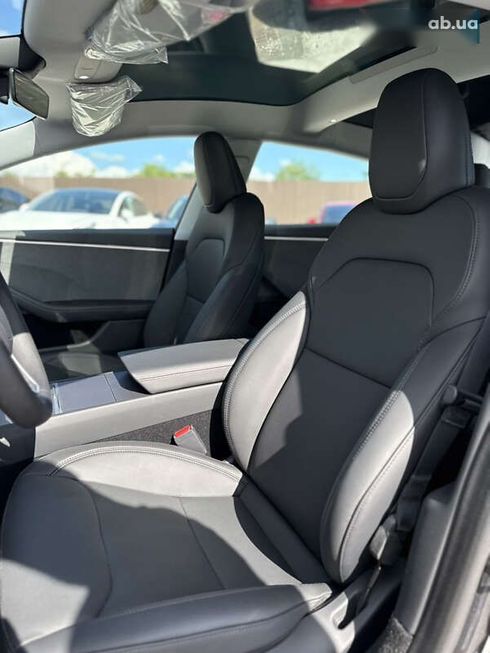 Tesla Model 3 2024 - фото 25