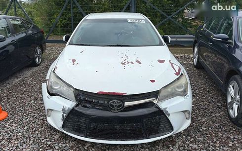 Toyota Camry 2017 - фото 2