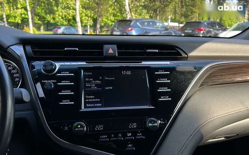 Toyota Camry 2019 - фото 13