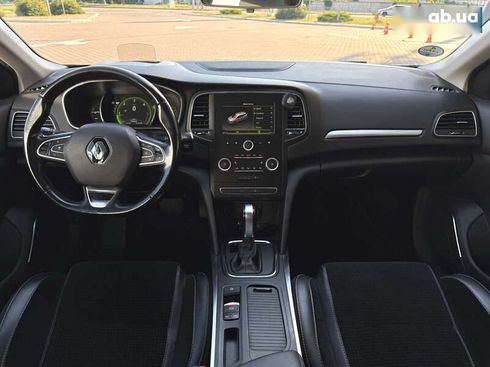 Renault Megane 2017 - фото 19