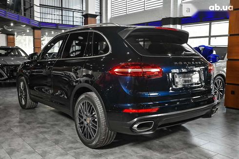 Porsche Cayenne 2016 - фото 12