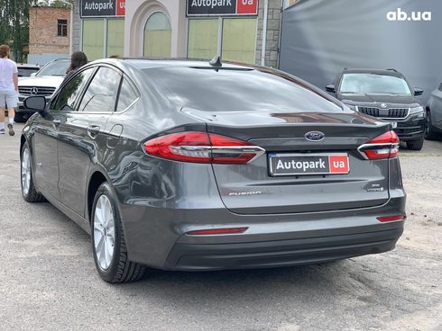 Ford Fusion 2018 серый - фото 7