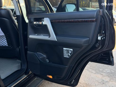 Toyota land cruiser 200 2015 черный - фото 25