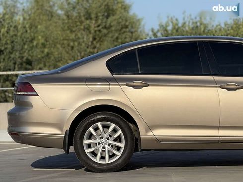 Volkswagen Passat 2016 - фото 10