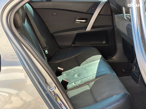 BMW 5 серия 2004 серый - фото 17