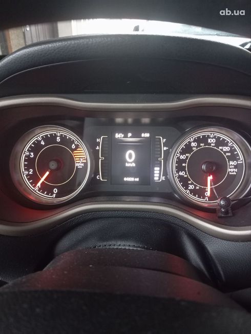 Jeep Cherokee 2017 серый - фото 6