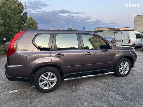 Nissan X-Trail 2012 пурпурный - фото 7