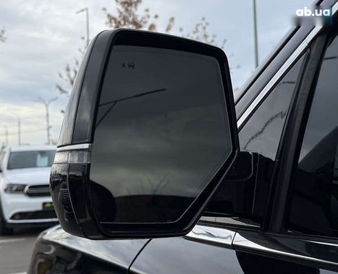 Cadillac Escalade 2015 - фото 12