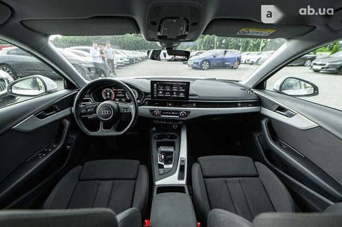 Audi A4 2020 - фото 21