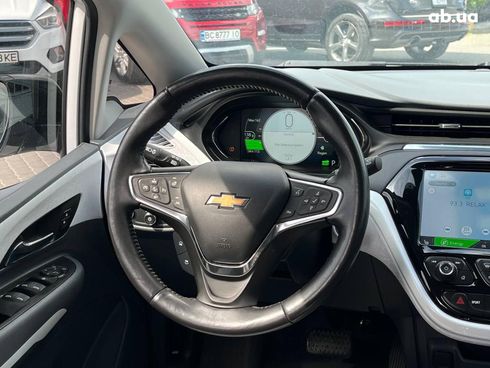 Chevrolet Bolt 2020 белый - фото 29