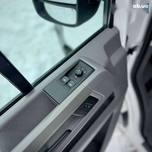 Volkswagen Crafter 2020 - фото 17