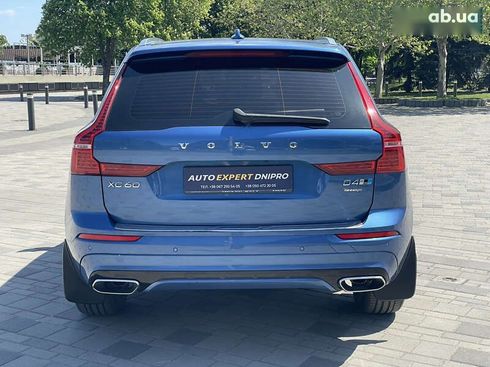 Volvo XC60 2018 - фото 12