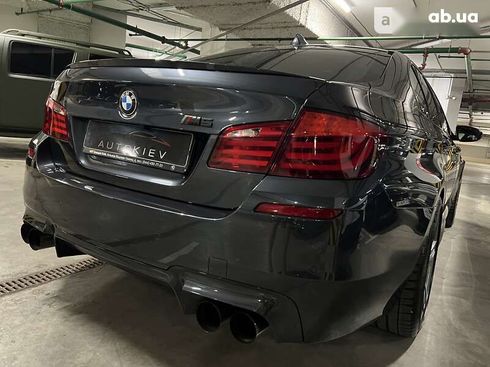 BMW M5 2012 - фото 22