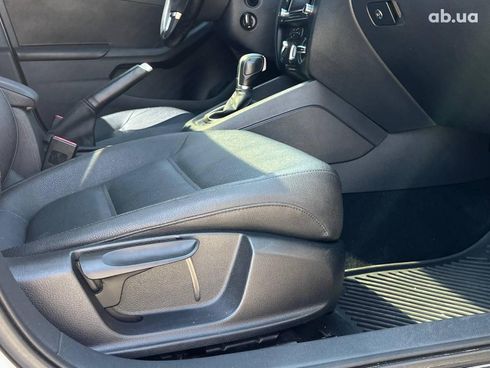 Volkswagen Jetta 2010 белый - фото 20