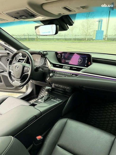 Lexus ES 2021 - фото 23
