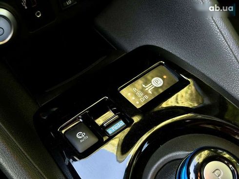 Nissan Leaf 2018 - фото 26