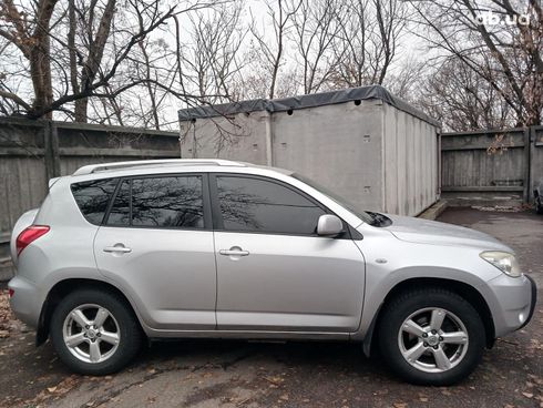 Toyota RAV4 2006 серый - фото 7