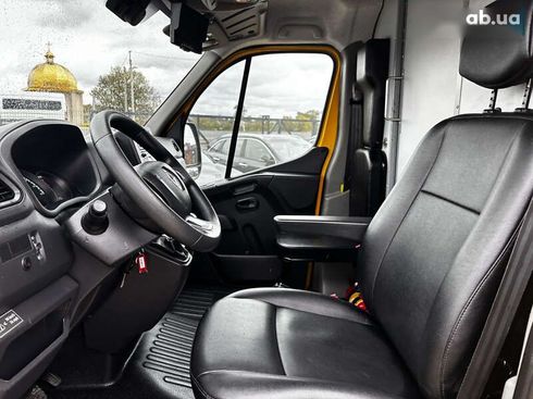 Renault Master 2020 - фото 27
