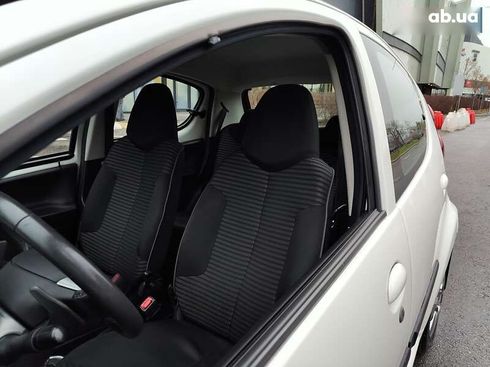 Peugeot 107 2013 - фото 4
