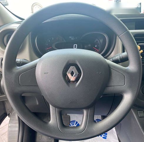Renault Trafic 2018 - фото 17