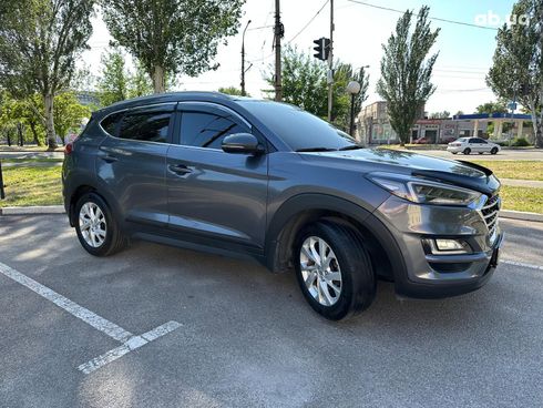 Hyundai Tucson 2019 серый - фото 32