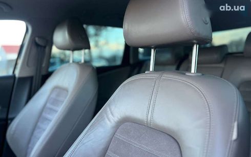 Volkswagen Passat 2010 - фото 17
