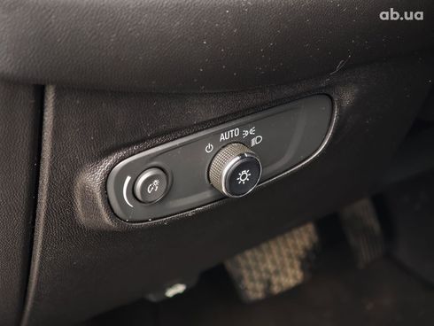 Chevrolet Equinox 2017 серый - фото 21